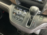 発進時から滑らかに加速する無段階変速のCVTはストップ&ゴーの多い街の中も快適です