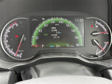 【スピードメーター】メーターがシンプルで見やすく運転しやすいですね。