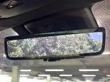 【デジタルインナーミラー】後席の大きな荷物や同乗者で後方が確認しづらい時でも安心!カメラが撮影した車両後方の映像をルームミラー内に表示。クリアな視界で状況の確認が可能です!