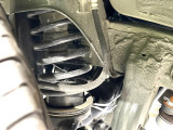 お車を安心してお乗りいただく為には、足回りの定期点検が欠かせません。サービスサポート(有償保証)では無料点検もご提供しており、安心のカーライフをお過ごしいただけるサポート体制が整っています。