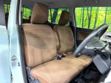運転席シート廻りは使用感も少なく、良好な状態となっています。丁寧に使われていたことがよくわかりますね。