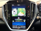 【マルチテレインモニター】車のフロントやサイドのカメラ画像を同時にモニター表示することで、悪路や狭い道を走行時でも周囲の状況確認ができ安心!本格SUVにうれしい装備です♪