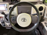 【純正革巻きステアリング】上質な革を使用することで、手にしっかり馴染みとても運転しやすいハンドルです♪