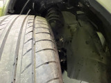 お車を安心してお乗りいただく為には、足回りの定期点検が欠かせません。サービスサポート(有償保証)では無料点検もご提供しており、安心のカーライフをお過ごしいただけるサポート体制が整っています。