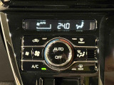 車内空調は&rdquo;AUTOエアコン&rdquo;にお任せ。運転に集中出来ますよ!