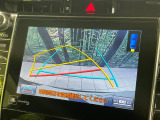 【バックカメラ】駐車時に後方がリアルタイム映像で確認できます。大型商業施設や立体駐車場での駐車時や、夜間のバック時に大活躍!運転スキルに関わらず、今や必須となった装備のひとつです!