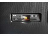【ETC】 ETCを装備していれば、暑い日や寒い日、雨の日も窓を開ける必要がないので快適ドライブが楽しめます。