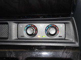 シートヒーターに加えてシートベンチレーションも搭載。寒い時期も暑い時期も快適に過ごせます。