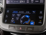 使いやすさや安全性を追求したステアリング周り!高級車ゆえにスイッチ類が多いのも特徴ですね!考え尽くされた配置ですぐに使いこなす事が出来ますのでご安心下さい!是非、体感してみて下さい!!