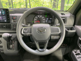 【ステアリングスイッチ】運転中、前方から目線をそらすことなく、オーディオ等の操作が可能な便利機能!安心&快適なドライブを演出してくれます♪