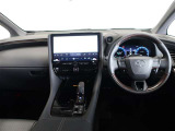 運転席は見晴らしが良く、運転しやすいレイアウトになっています。