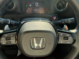 運転席の手元でシフトアップシフトダウンの操作が可能なパドルシフトを装備しています♪