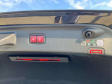 ゆったりとしたトランクルームでございます。たくさんのお荷物の車載が可能でございます。