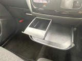 収納もバッチリ!小物が散乱しがちな車内もスッキリさせる事ができますね♪