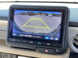 バックカメラも装備しております。車庫入れの苦手なお客様も安心!重宝してくれます!