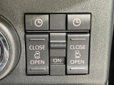 【両側パワースライドドア】スマートキーや運転席のスイッチで後席両側スライドドアの開閉が可能♪電動だから力を入れてドアを開ける必要が無く、小さなお子様でも簡単に開け閉めでき快適です♪