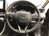 ハンドルは車を運転する上で、ずっと握っている重要なパーツです。手にフィットする物がいいですよね♪