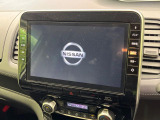 【メーカー純正9インチナビ】インテリアに溶け込むスタイリッシュな「専用設計」メーカーナビを装備♪視認性や操作性など基本性能にも優れ、より上質なカーライフをお楽しみいただけます。