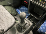 【5速マニュアル】希少なマニュアル車です。