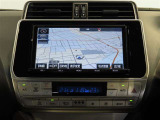 純正SDメモリーナビになります。