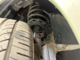 お車を安心してお乗りいただく為には、足回りの定期点検が欠かせません。サービスサポート(有償保証)では無料点検もご提供しており、安心のカーライフをお過ごしいただけるサポート体制が整っています。