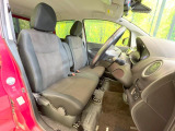 運転席シート廻りは使用感も少なく、良好な状態となっています。丁寧に使われていたことがよくわかりますね。