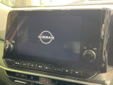 【純正9型ナビ】人気の純正ナビを装備しております。ナビの使いやすさはもちろん、オーディオ機能も充実!キャンプや旅行はもちろん、通勤や買い物など普段のドライブも楽しくなるはず♪