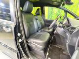 運転席シート廻りは使用感も少なく、良好な状態となっています。前オーナー様が丁寧に使っていたことがよくわかりますね。
