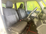 運転席シート廻りは使用感も少なく、良好な状態となっています。丁寧に使われていたことがよくわかりますね。