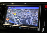 純正メモリーナビ(VXM-195VFEi)搭載です!!操作性と機能性に優れているナビで、初めての道でも安心・快適なドライブをサポートします!