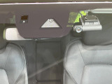 【スマートシティブレーキサポート】低速走行中に前方の車両等を認識し、衝突しそうな時は警報とブレーキで衝突回避と被害軽減をアシスト。より安全にドライブをお楽しみいただけます。
