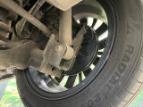 お車を安心してお乗りいただく為には、足回りの定期点検が欠かせません。サービスサポート(有償保証)では無料点検もご提供しており、安心のカーライフをお過ごしいただけるサポート体制が整っています。