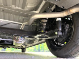 お車を安心してお乗りいただく為には、足回りの定期点検が欠かせません。サービスサポート(有償保証)では無料点検もご提供しており、安心のカーライフをお過ごしいただけるサポート体制が整っています。