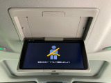 【フリップダウンモニター】大画面モニターで後席でもエンタメをお楽しみいただけます。小さなお子様にも大人気の装備です♪