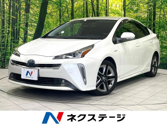 トヨタ プリウス 