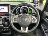 【ステアリングスイッチ】運転中、前方から目線をそらすことなく、オーディオ等の操作が可能な便利機能!安心&快適なドライブを演出してくれます♪
