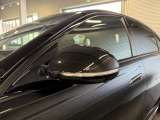 メルセデスの認定中古車「サーティファイドカー」には、最大100項目にも及ぶ点検・整備項目が設定されています>