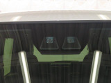 安全装備次世代スマートアシスト付です。毎日の運転で感じる不安や緊張を減らしヒヤッとするシーンの回避をサポートします。みんなに安全・安心を。