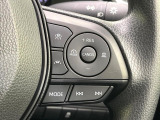 【レーダークルーズコントロール】高速道路での長距離走行が楽に!!自動で速度を保つクルーズコントロールが、衝突軽減システムと連携し、前方の車両を感知して車間を保つように速度調節してくれます!!