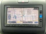 ナビゲーションはギャザズメモリーナビ(VXM-174VFXi)が装着されております。AM、FM、CD、DVD再生、フルセグTV、Bluetoothがご使用いただけます。