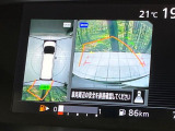 【アラウンドビューモニター】専用のカメラにより、上から見下ろしたような視点で360度クルマの周囲を確認することができます☆死角部分も確認しやすく、狭い場所での切り返しや駐車もスムーズに行えます。