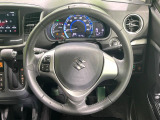 【純正革巻きステアリング】上質な革を使用することで、手にしっかり馴染みとても運転しやすいハンドルです♪