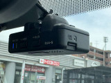 【ドライブレコーダー】時間に合わせた情報をしっかりと録画録音いたします。運転に際してのトラブルや事故などの映像もしっかりと録音録画いたします。