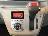 温度を設定すれば、自動で車内の温度管理をしてくれる優れものです♪ATミッションで運転楽々