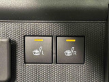 寒い日のドライブを快適にする運転席&助手席シートヒーターが付いてます。アクセサリーソケット(12V/120W)も装備されています。