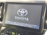 【大画面ナビ】人気の大型10インチナビを装備。存在感のある大画面はインパクト大!ナビ利用時のマップ表示は見やすく、テレビやDVDは臨場感がアップ!いつものドライブがグッと楽しくなります♪
