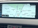 ●純正ナビ:一体感のあるナビは、高級感ある車内を演出してくれます。オーディオ機能も充実しておりますので、運転もより楽しめます♪