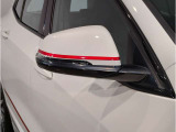 【BMWミラー】視認性の高いスタイリッシュなミラー。自動防眩機能も付いており夜間のドライビングをサポートします。