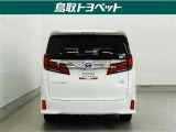 TOYOTA認定中古車とは 【1】まるごとクリーニング【2】車両検査証明書【3】ロングラン保証 この『3つの安心』をセットにした中古車のブランドになります。