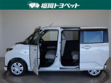 両側スライドドアを採用しています、助手席側は電動式で運転席から開閉できます。(運転席側は手動式です。)